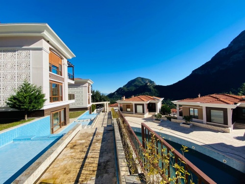  Delightful citizenship villa in Antalya
