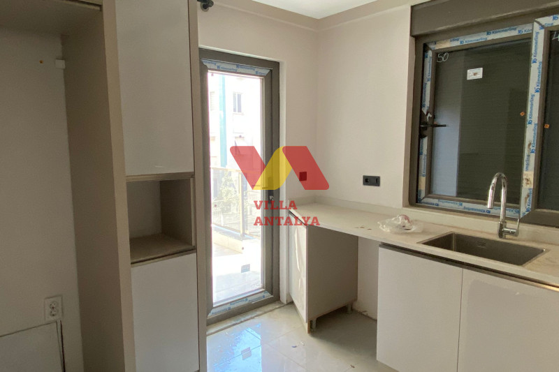 Новая квартира 3+1 с подземной парковкой в Муратпаша, Анталья. Фото 4