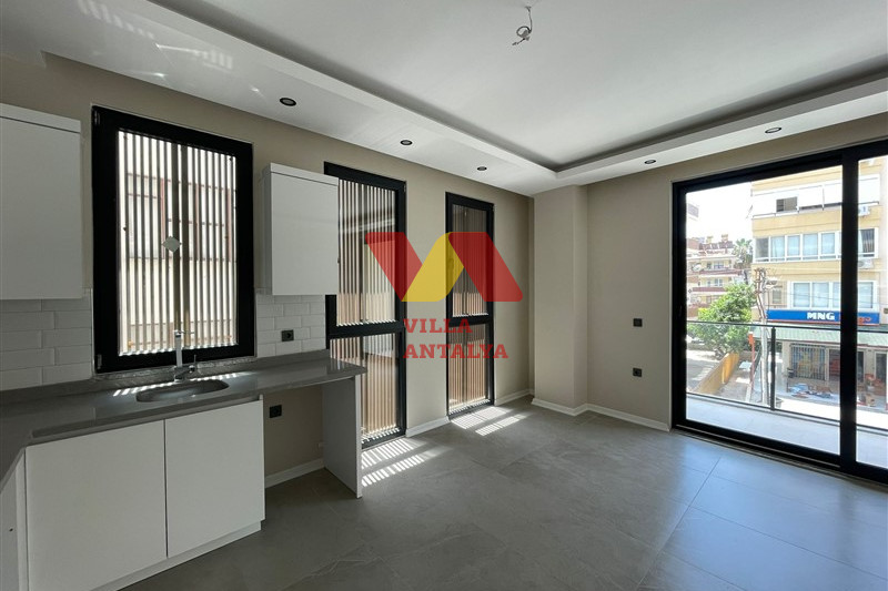 Новая квартира 1+1 в самом центре Алании. Фото 8