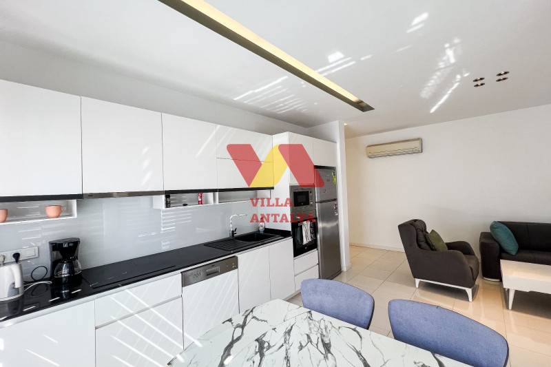 2+1 apartment 100 meters from the sea in Alanya with a residence permit. Фото 9