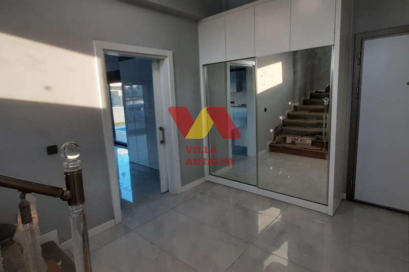 Просторная современная вилла в Дёшемеалты Анталия, 5+1. Фото 14