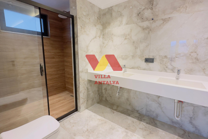 Snow-white 5+1 villa in Alanya, for citizenship. Фото 14