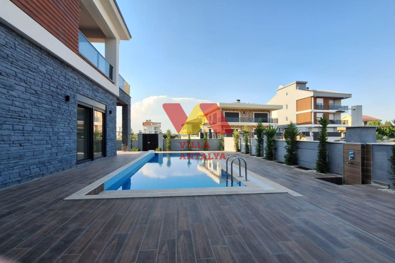 Просторная современная вилла в Дёшемеалты Анталия, 5+1. Фото 3