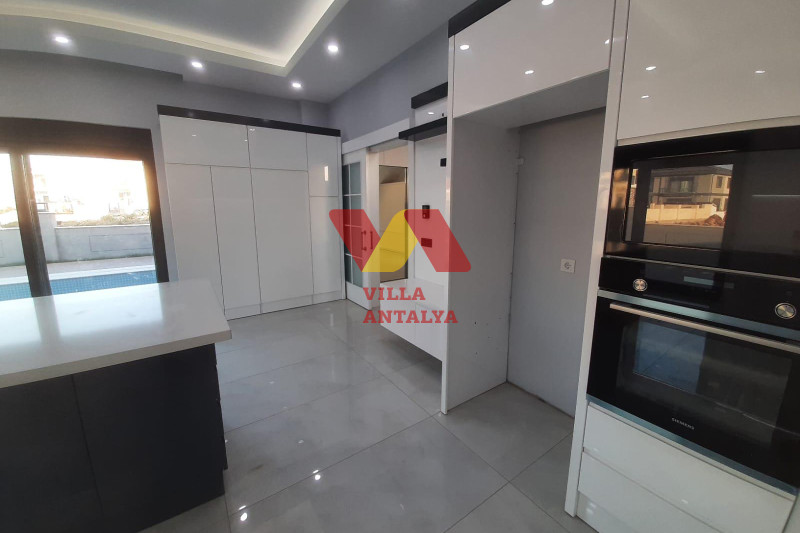 Просторная современная вилла в Дёшемеалты Анталия, 5+1. Фото 7