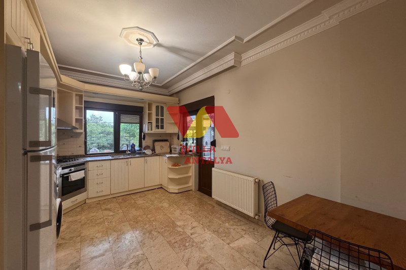 4+1 villa in Alanya, Oba citizenship. Фото 11