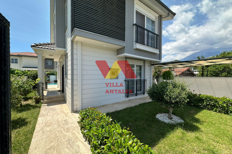 Просторная вилла в Кемере с мебелью под гражданство. Фото 1