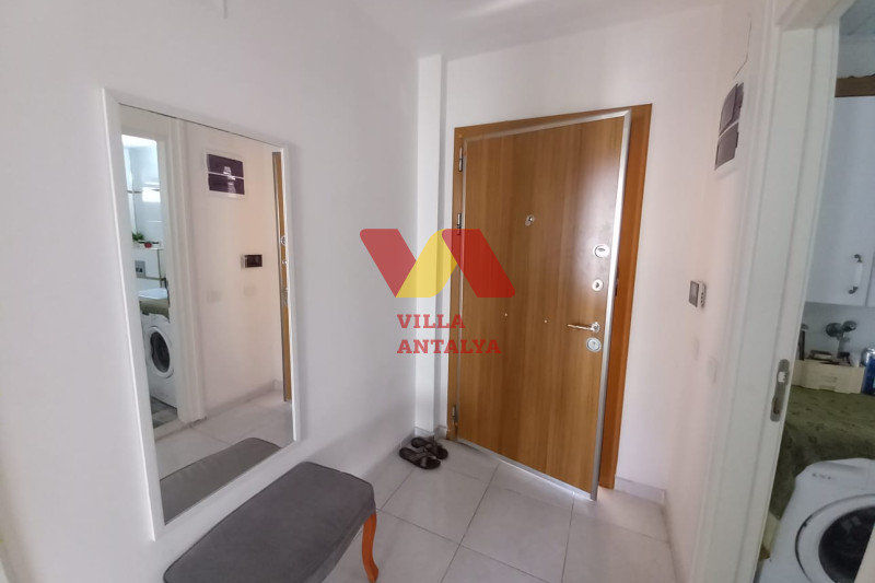 Квартира 2+1 с отдельной кухней в центре Эрдемли, Мерсин. Фото 1