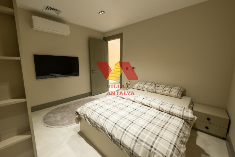 Luxury villas in Antalya (Altyntaş) with a pool and garden for citizenship. Фото 13
