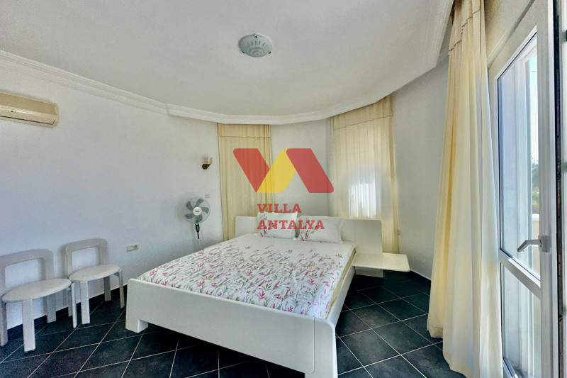 Вилла с видом на море в Алании. Фото 31