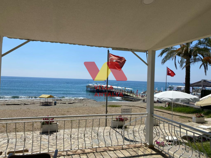 Вилла 4+1 под гражданство на берегу моря в Алании