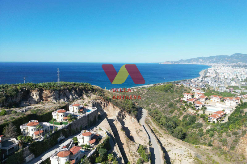 Вилла 3+1 в Алании в окружении гор. Фото 1