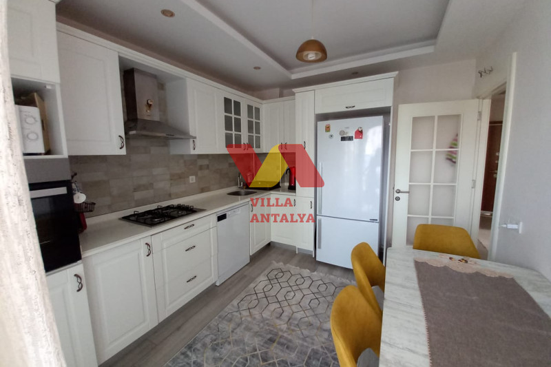 Квартира 2+1 с отдельной кухней в центре Эрдемли, Мерсин. Фото 4