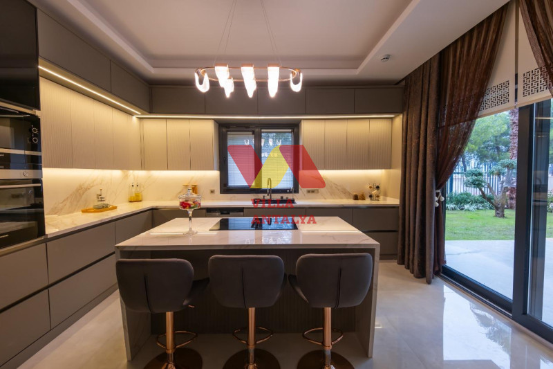 Luxury villas in Antalya (Altyntaş) with a pool and garden for citizenship. Фото 9