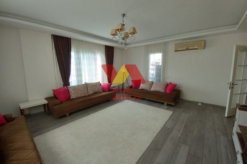 Квартира 2+1 с отдельной кухней в центре Эрдемли, Мерсин. Фото 2