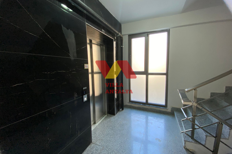 Новая квартира 3+1 с подземной парковкой в Муратпаша, Анталья. Фото 10