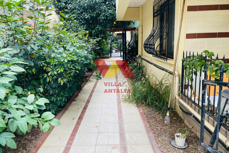 Квартира под гражданство Турции - дуплекс 3+1 в Коньялты. Фото 3