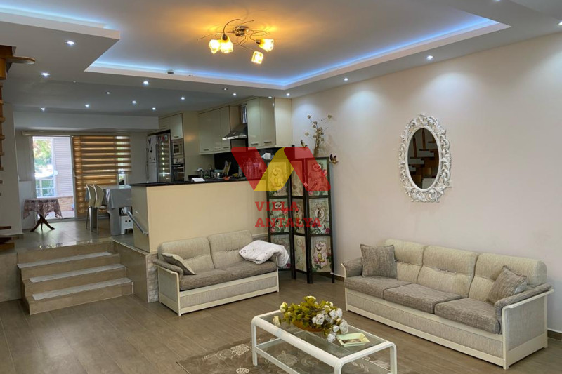 Вилла 4+1 под гражданство на берегу моря в Алании. Фото 4