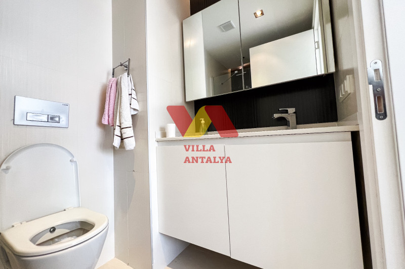 2+1 apartment 100 meters from the sea in Alanya with a residence permit. Фото 13